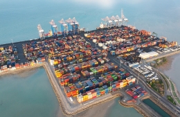 Những bến cảng vẽ lại trật tự thế giới