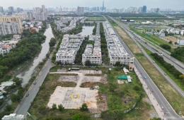 Biệt thự, nhà liền kề tại TP HCM 'ế' vì đắt đỏ