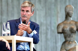 Chuyên gia Đức: 'chúng ta tụt hậu 20 năm so với Trung Quốc về công nghệ pin xe điện'