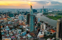 Bất động sản dễ “vỡ bong bóng”