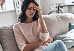 7 triệu chứng ban đầu của bệnh gan thường bị bỏ qua