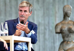 Chuyên gia Đức: 'chúng ta tụt hậu 20 năm so với Trung Quốc về công nghệ pin xe điện'