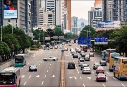 60% người Trung Quốc đi xe điện