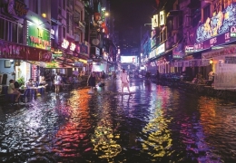 Cơn mưa đo năng lực đô thị