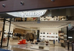 Burberry cắt giảm gần 1/5 lực lượng lao động trong nỗ lực cắt giảm chi phí