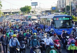 Di dời trường học, bệnh viện khỏi trung tâm TPHCM để giảm ùn tắc