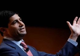 Luật Tiền Mới: Thanh Lọc Hay Sụp Đổ?