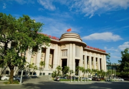 NHNN hạ mục tiêu tăng trưởng tín dụng, kiểm soát chặt lĩnh vực bất động sản