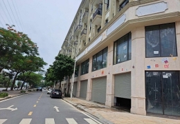 Shophouse ế ẩm, đóng cửa hàng loạt